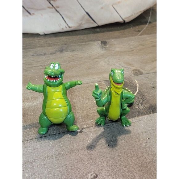 2000 Rainforest Cafe crocodile iguana toy figure set Safari - Picture 1 of 7